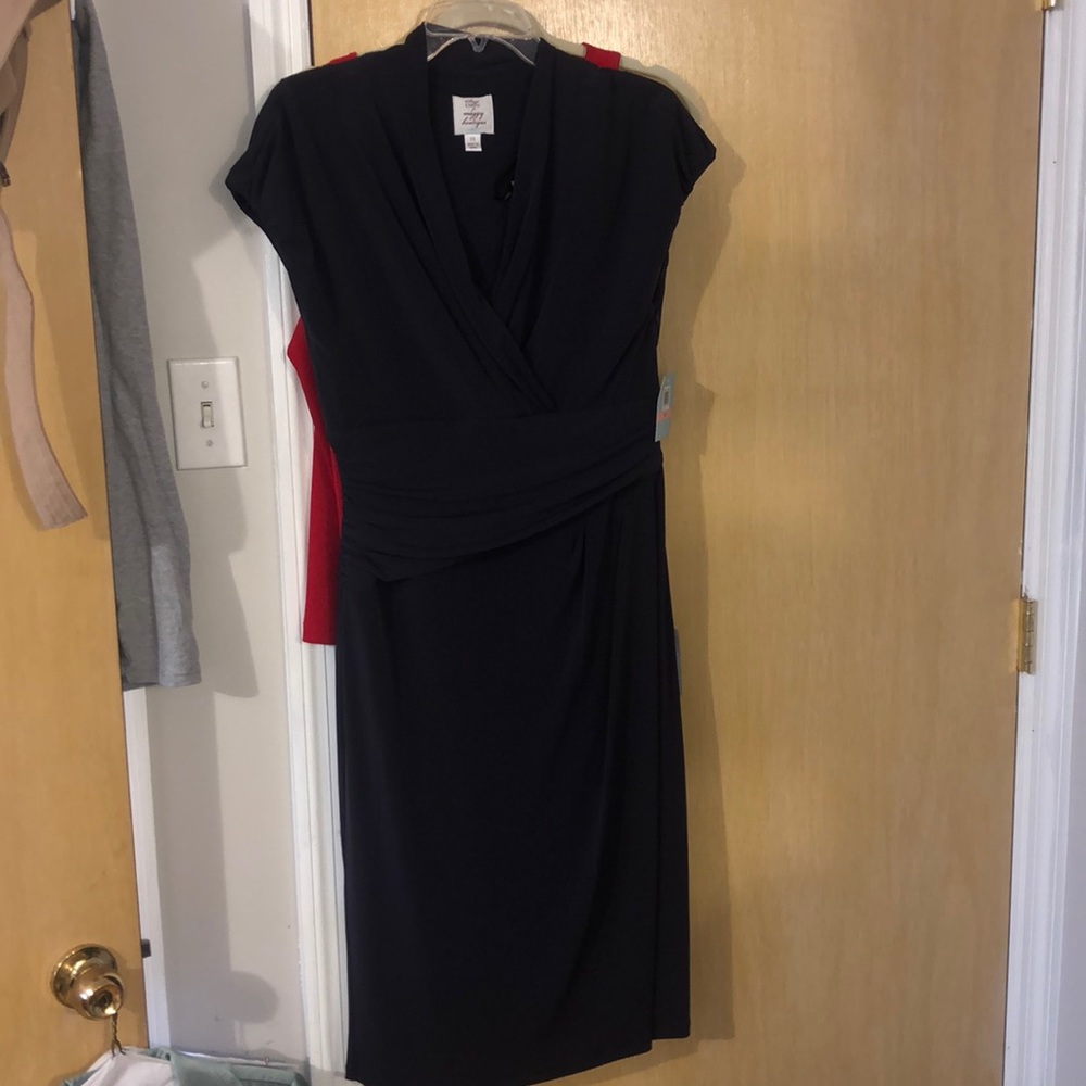 Short sleeve dress